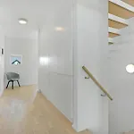 4 Bedroom Stunning In 펜션